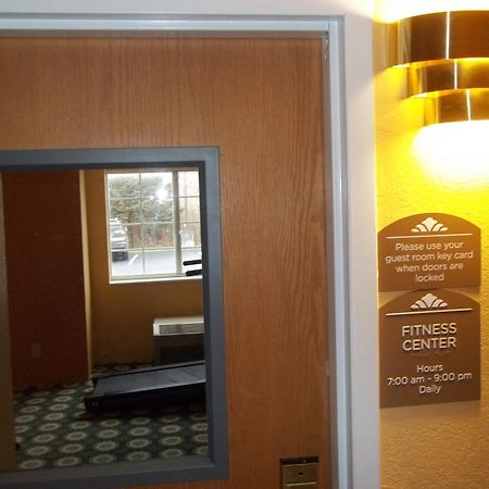 Microtel Inn By Wyndham - Albany Airport Latham Bagian luar foto