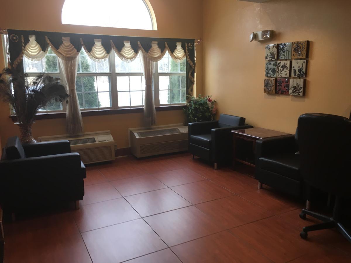 Microtel Inn By Wyndham - Albany Airport Latham Bagian luar foto